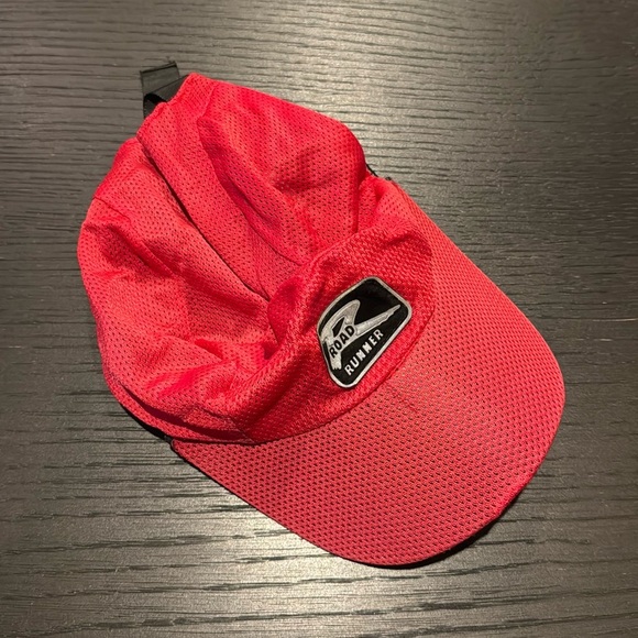 Road Runner Mesh Hat Unisex Adjustable One Size Red Black - Picture 1 of 4